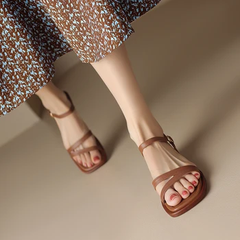 Dámske sandále, ručne vyrábané, kožené 2cm byty