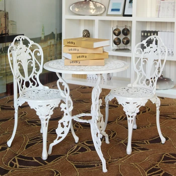 Nádherné Malé Dizajn Liateho Hliníka Vonkajší Záhradný Stôl Stoličky Nábytok Set pre Hotel